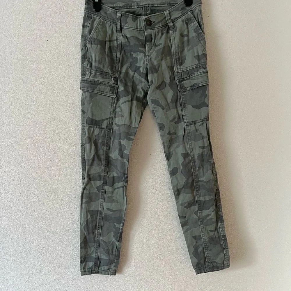 Old navy Rock Star Low rise Women Pants size 2